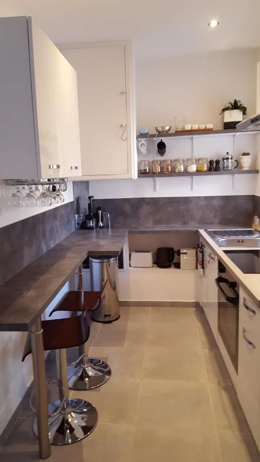 Agreable Appartement T2 Proche Centre Nimes Exterior photo
